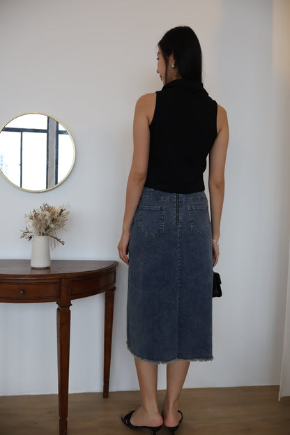 Jomaine Button Vest Top In Black