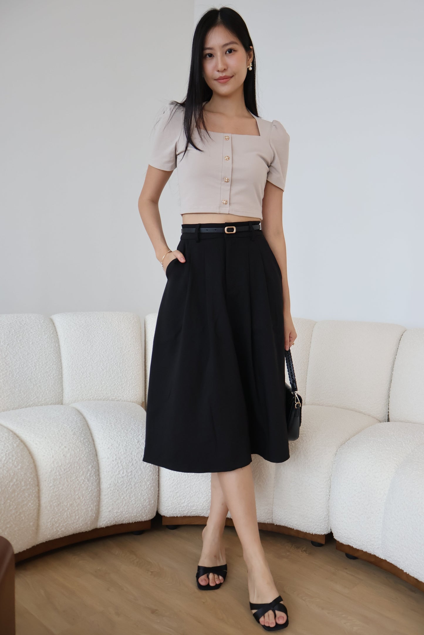 Gillan Belted Midi Pleat Pocket Skirt In Black