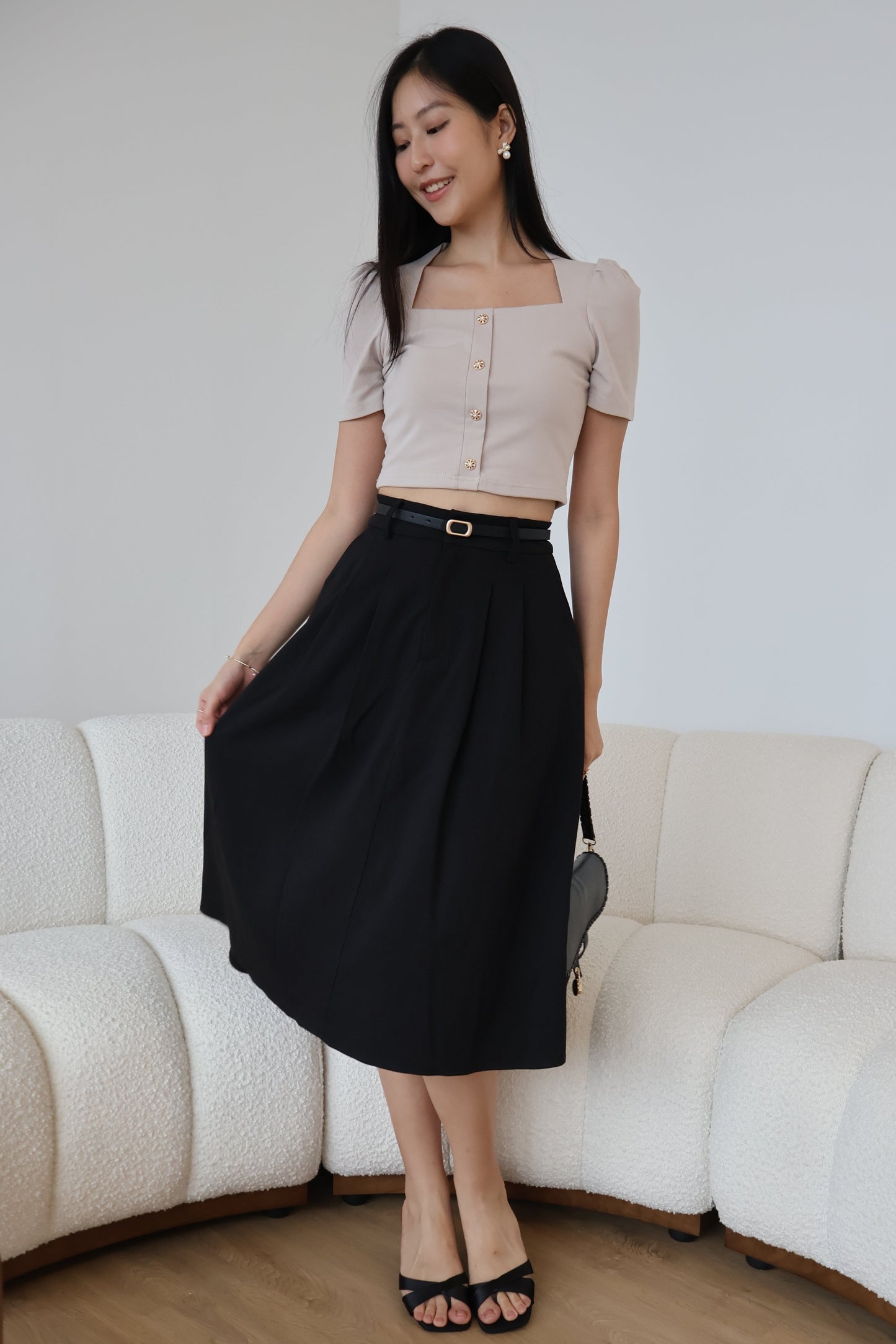 Gillan Belted Midi Pleat Pocket Skirt In Black