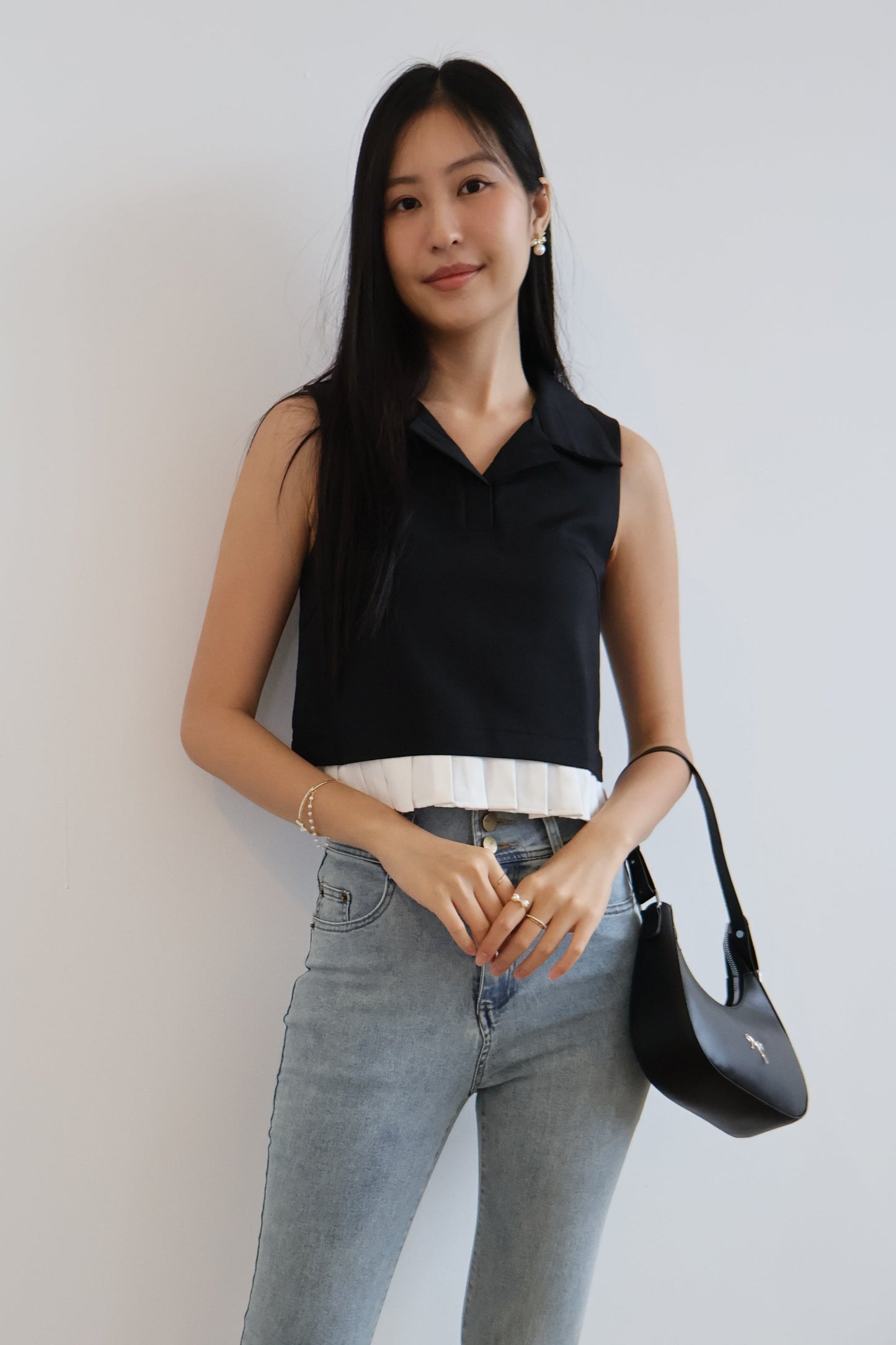 Melody Pleated Collar Blouse In Black