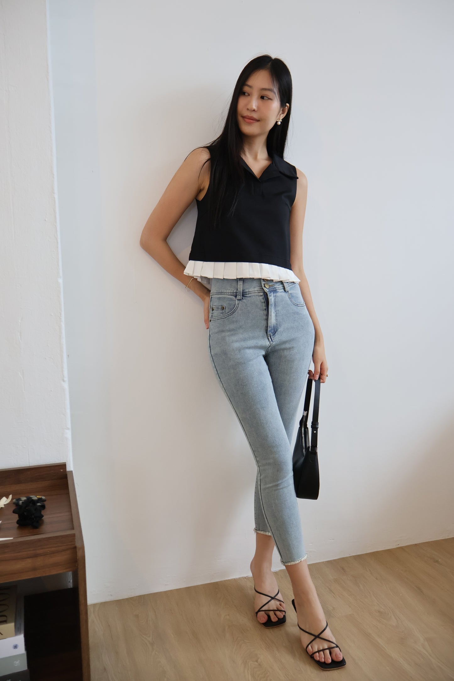 Melody Pleated Collar Blouse In Black