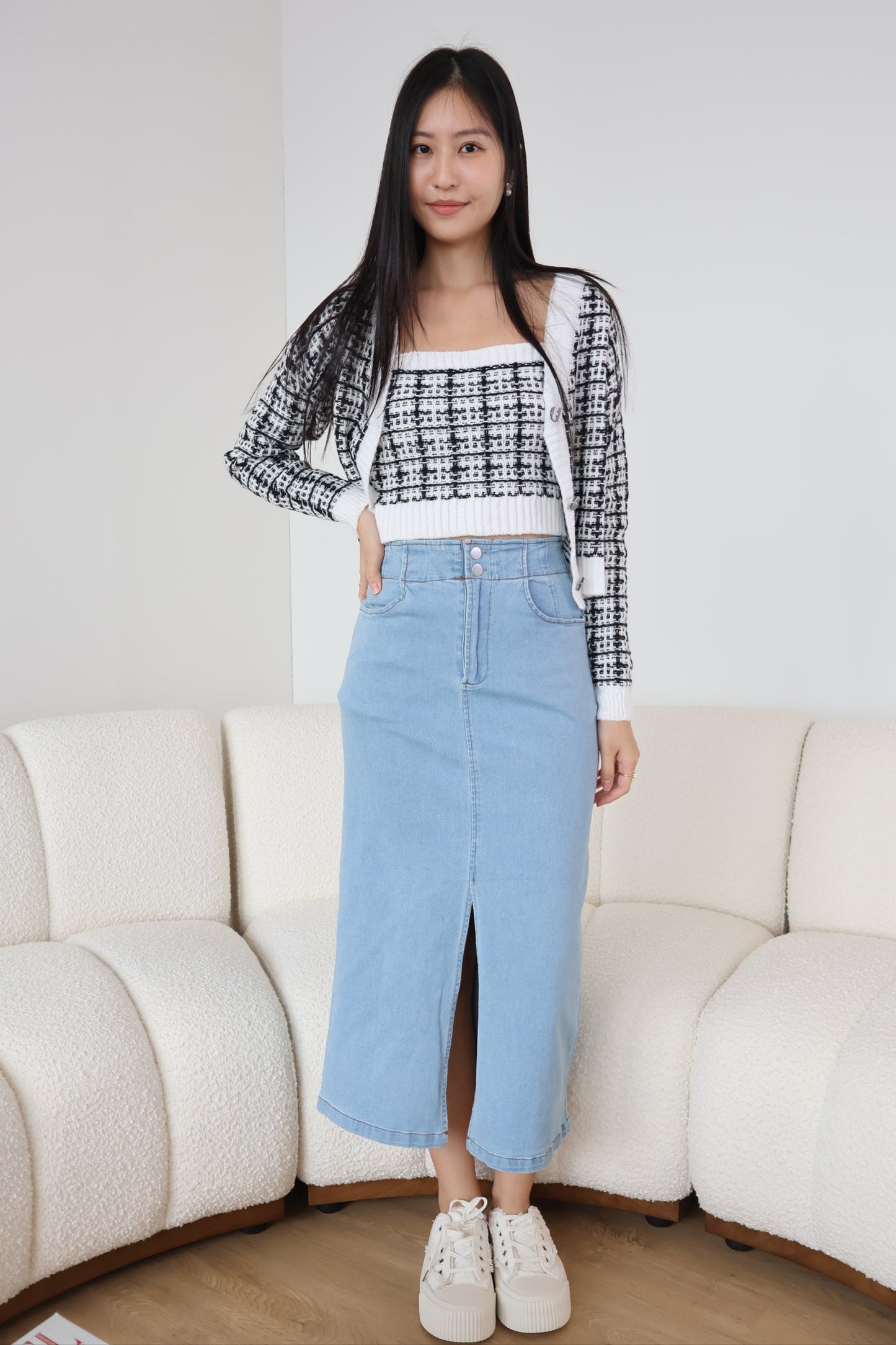 Sue Denim Midi Skirt In Light Wash