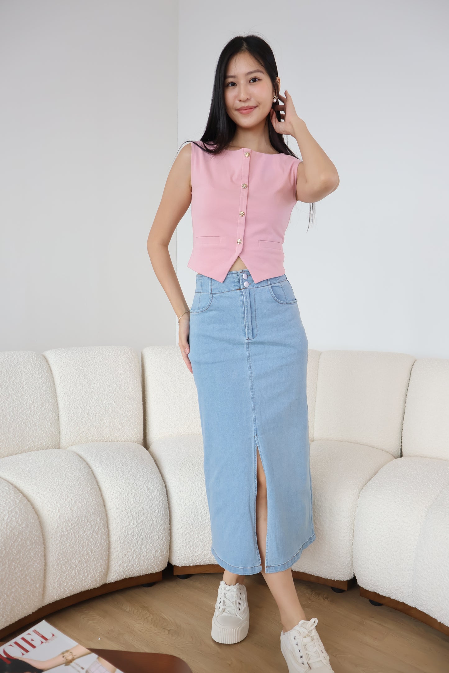 Sue Denim Midi Skirt In Light Wash