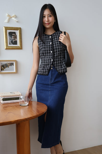 Sue Denim Midi Skirt In Dark Wash