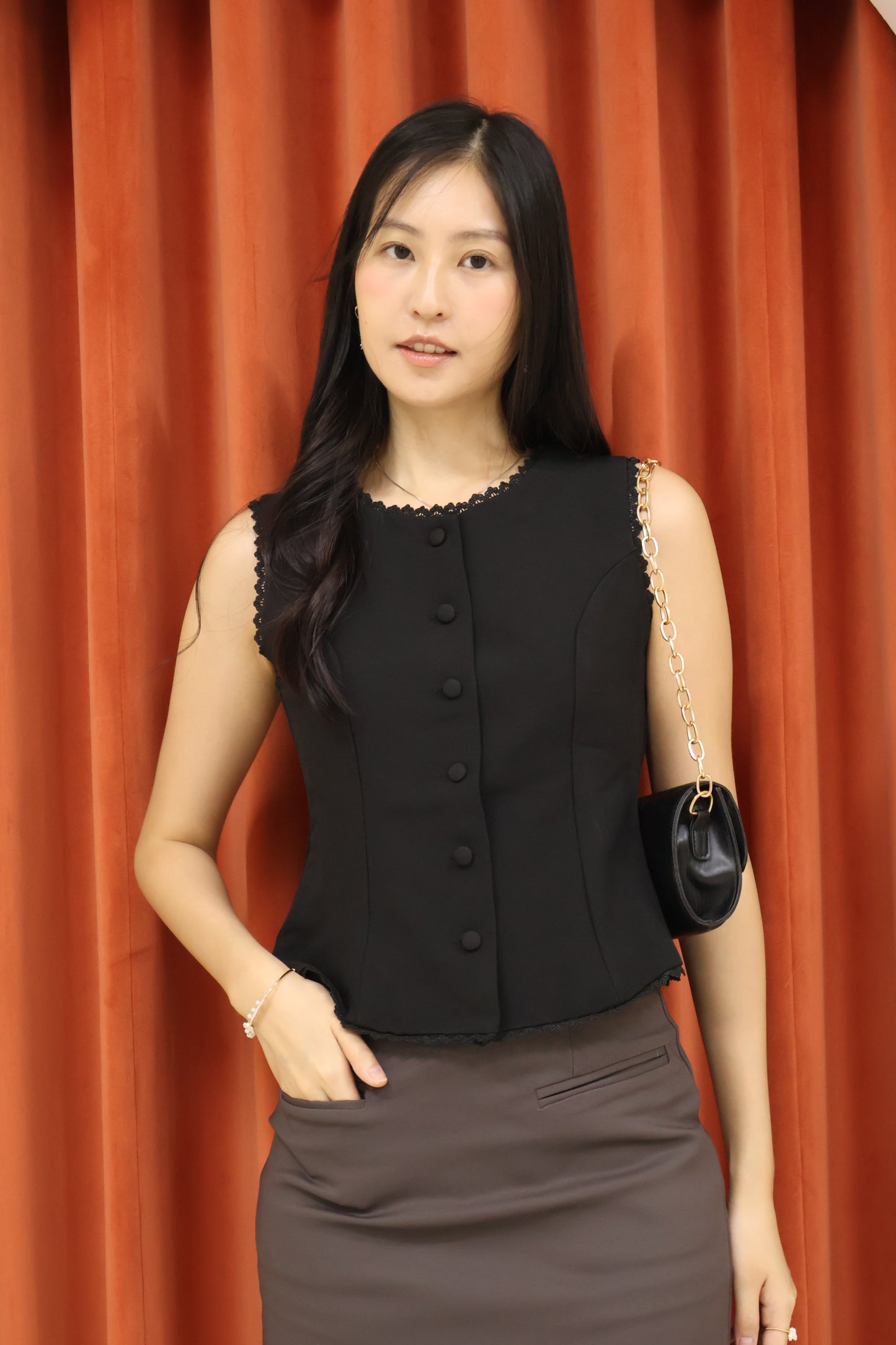 Shelly Button Down Top In Black