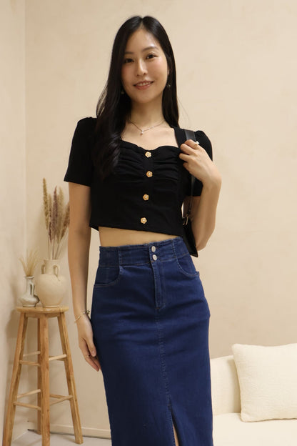 Gabriella Petal Pearl Buttons Ruched Top In Black