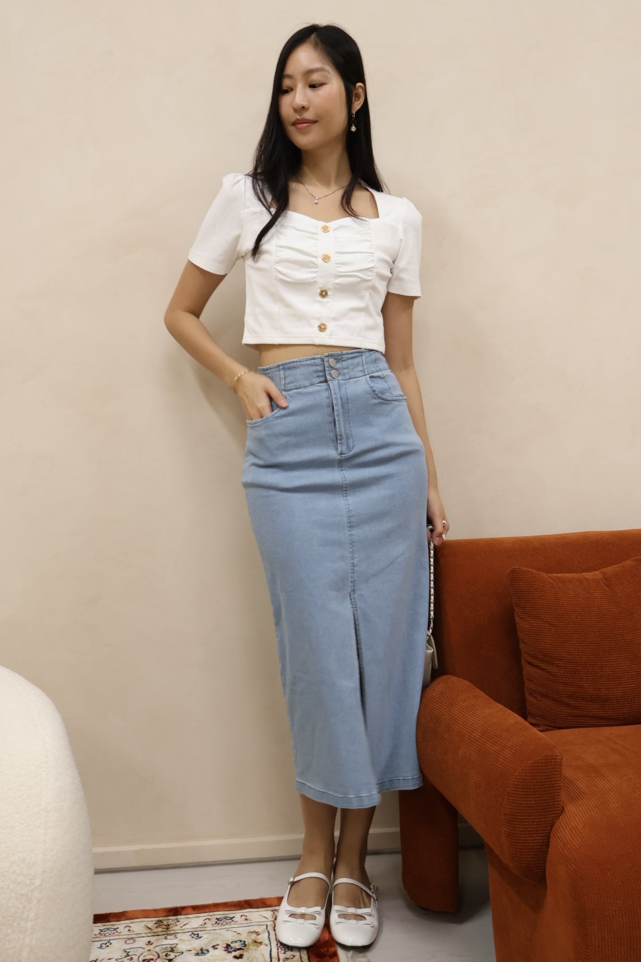 Gabriella Petal Pearl Buttons Ruched Top In White