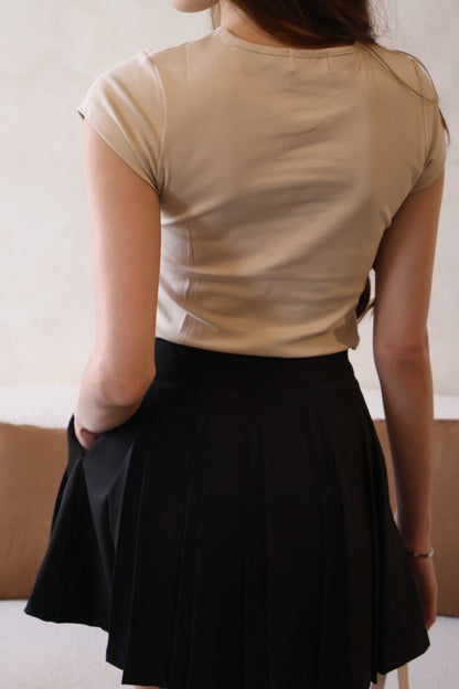 Angel Pleated Flowy Pocket Skorts In Black