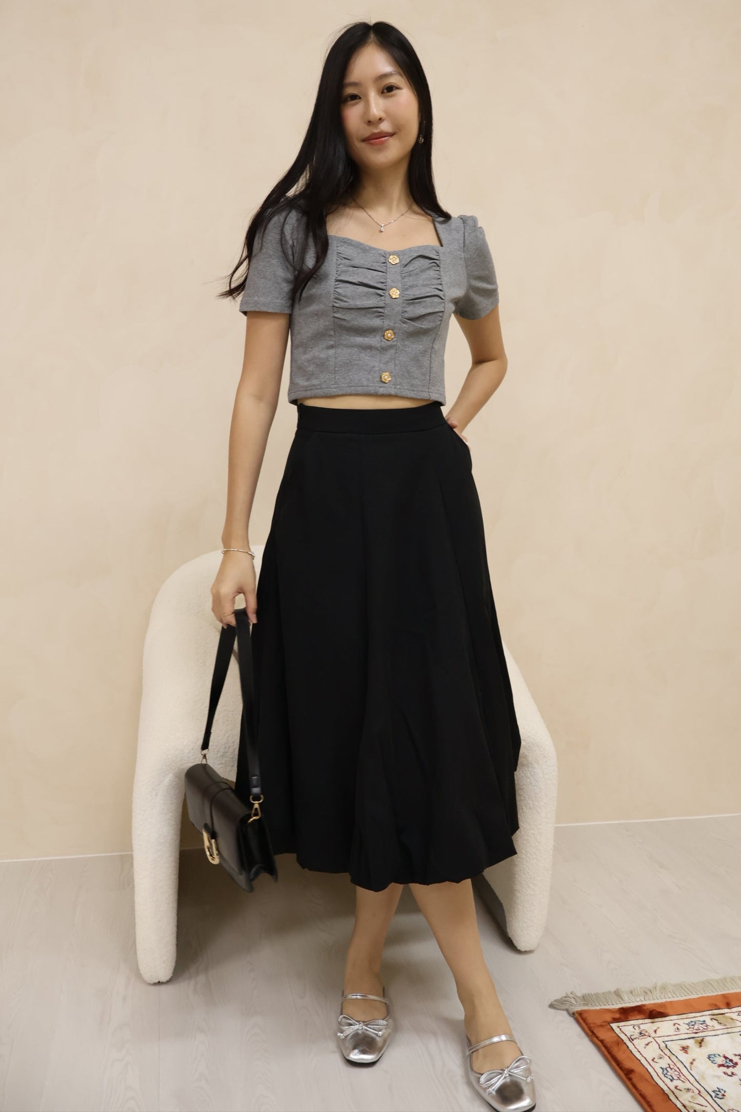 Gabriella Petal Pearl Buttons Ruched Top In Grey