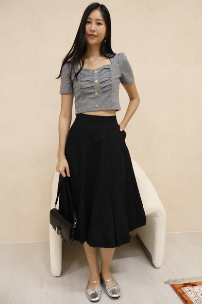 Gabriella Petal Pearl Buttons Ruched Top In Grey