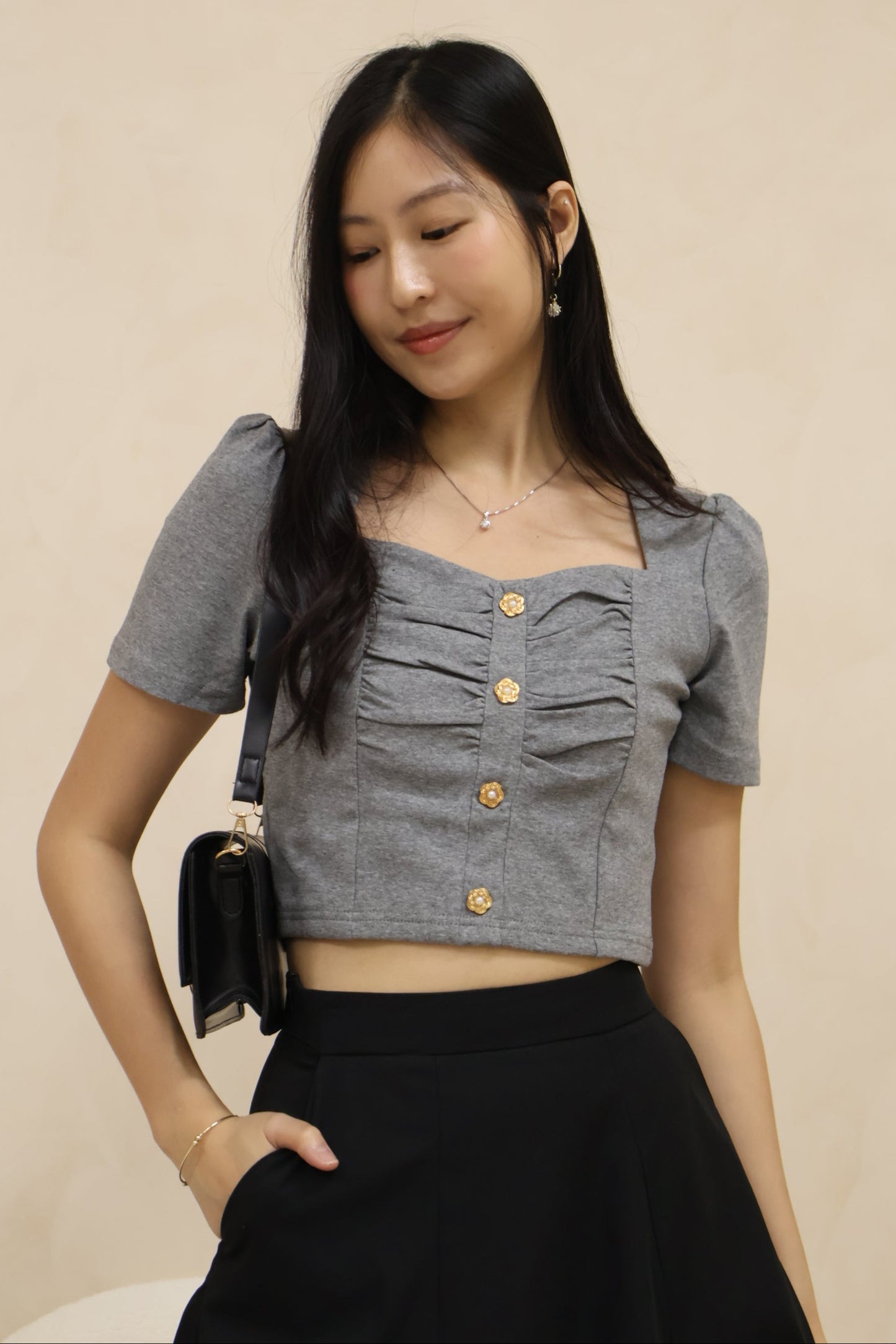 Gabriella Petal Pearl Buttons Ruched Top In Grey