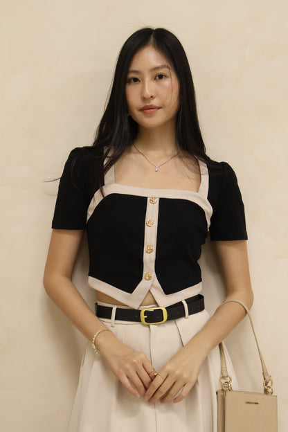 Amerlyn v2 Seashell Buttons Top In Black