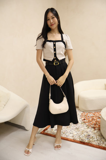 Amerlyn v2 Seashell Buttons Top In Taupe