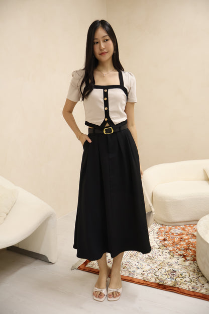 Trudy Pleated Pocket Midi Skirt With Belt In Black
