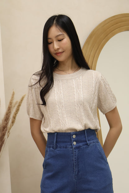 Kerlyn Cable Knit Patterned Top In Oat
