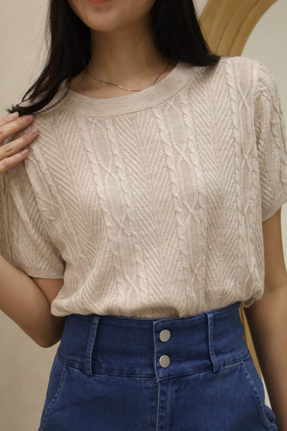 Kerlyn Cable Knit Patterned Top In Oat