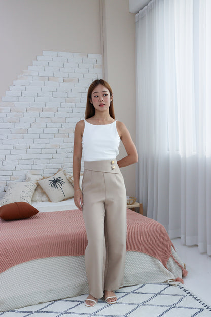 Renee Basic Halter Top In White