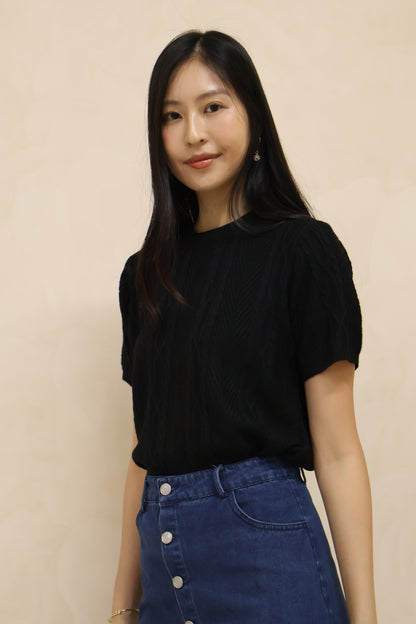 Kerlyn Cable Knit Patterned Top In Black