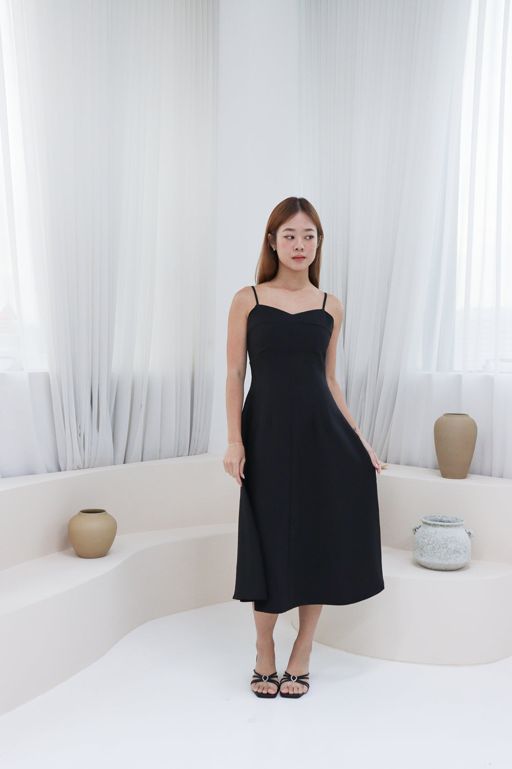 AVERYDAY Bella Midi Dress in Black