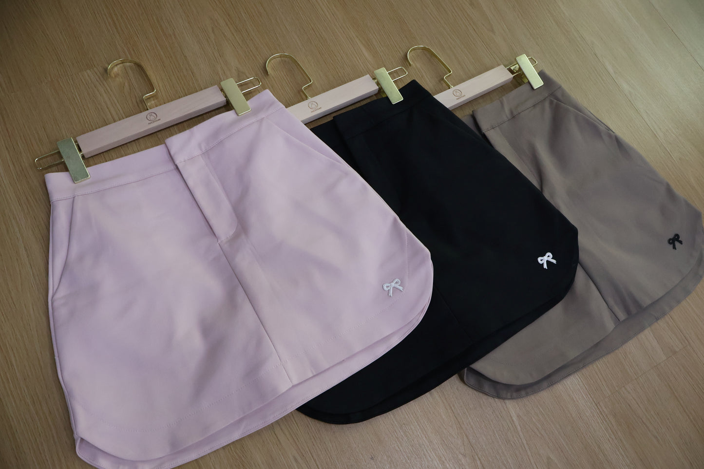 Meryl Ribbon Curve Hem Skorts In Pink