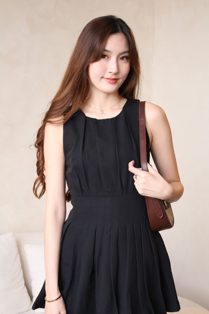 Suzy Pleated Romper Dress In Black