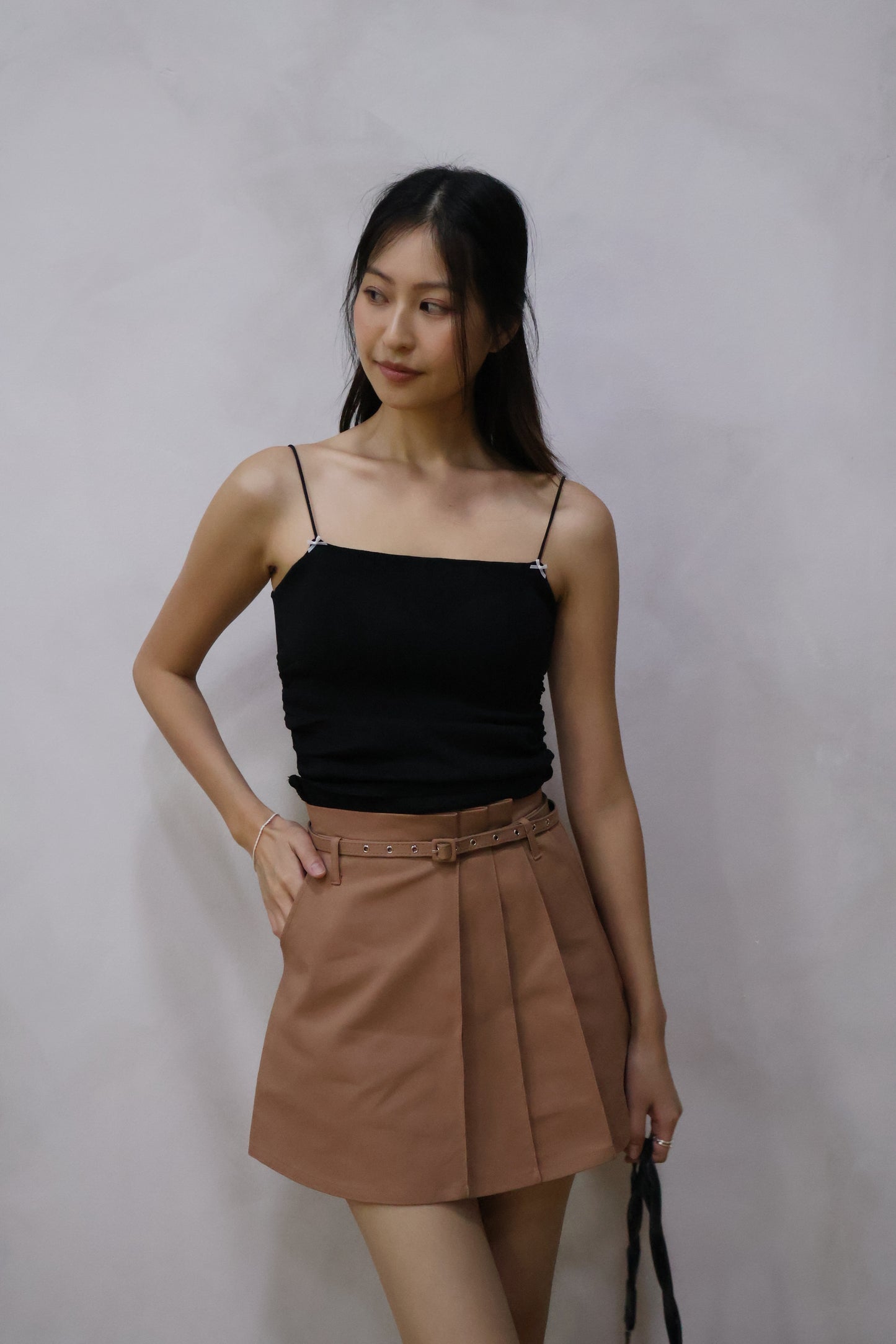 Skylar Pleated Belted Skorts In Brown