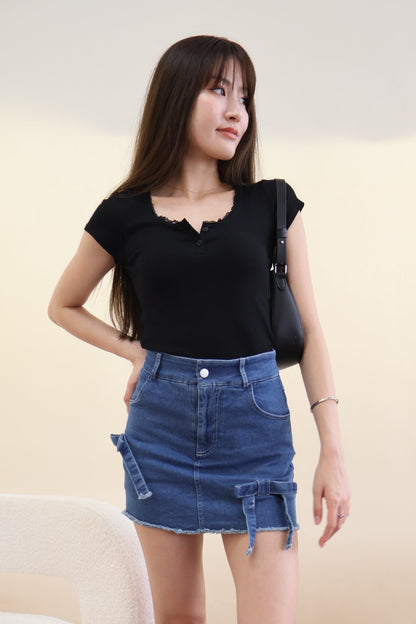*Star Buy* Aelyn Lace Button Rib Tee In Black