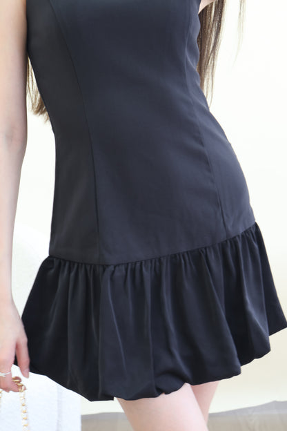 Yvonne Bubble Hem Dress In Black