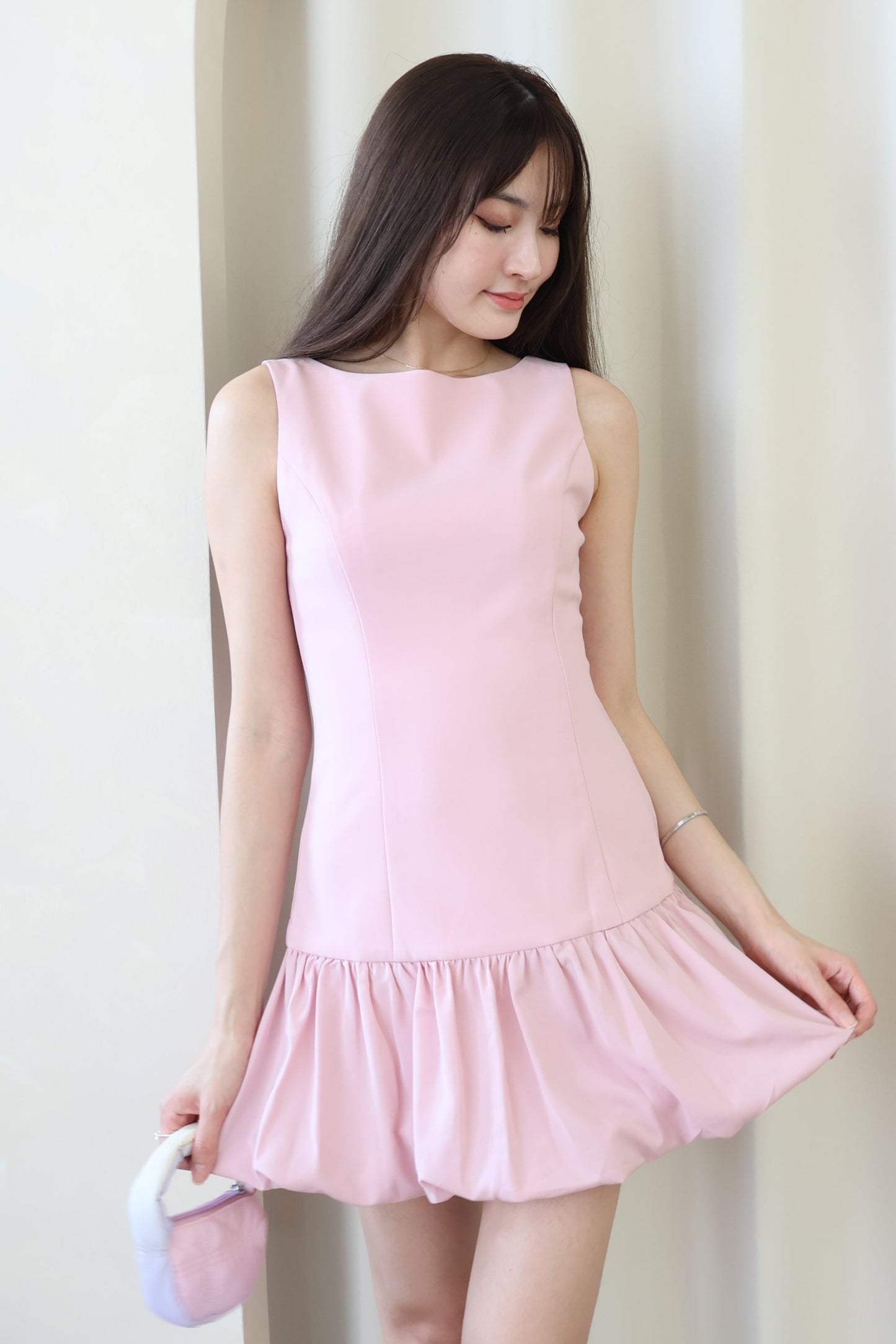Yvonne Bubble Hem Dress In Pink