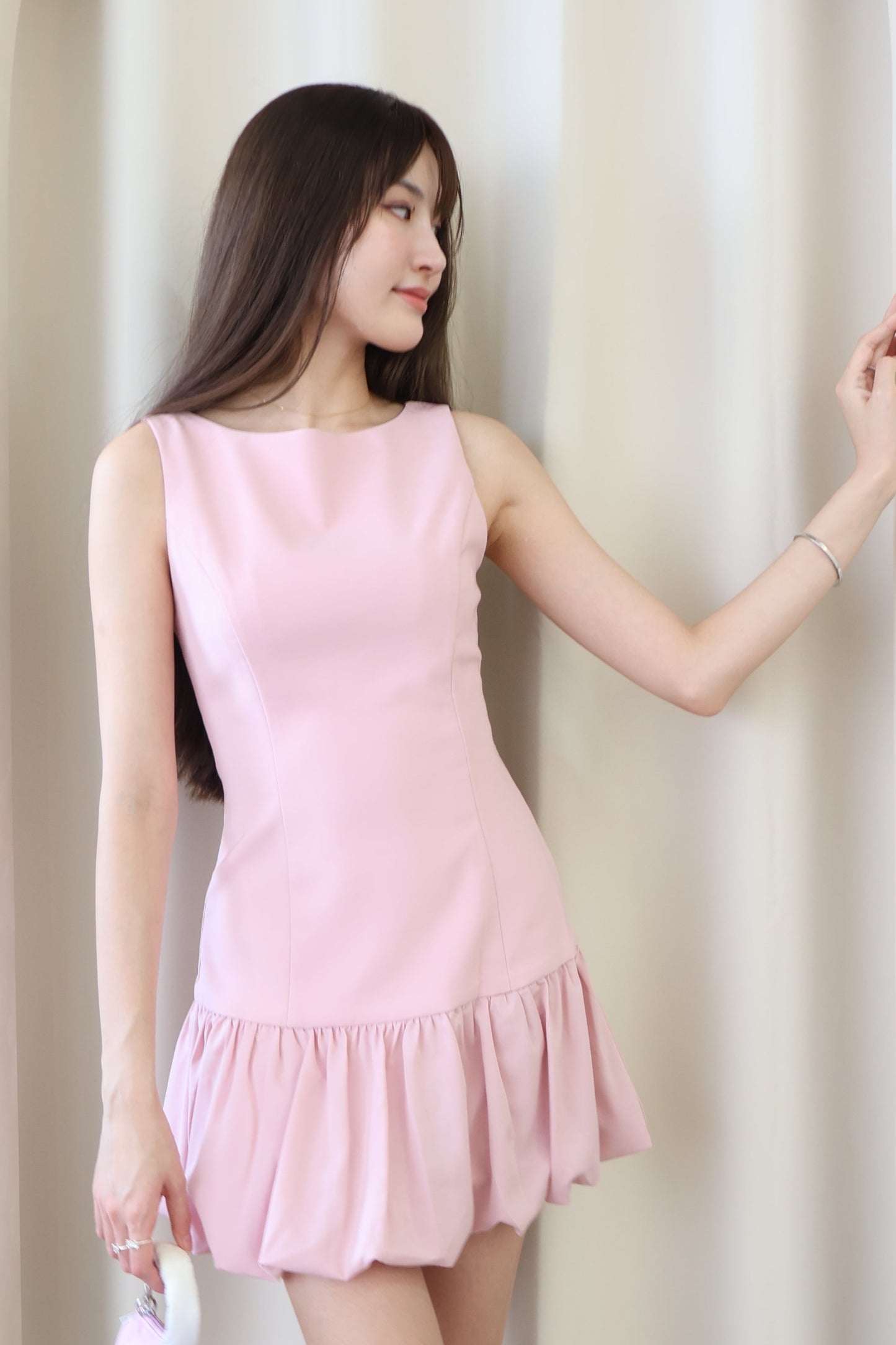 Yvonne Bubble Hem Dress In Pink