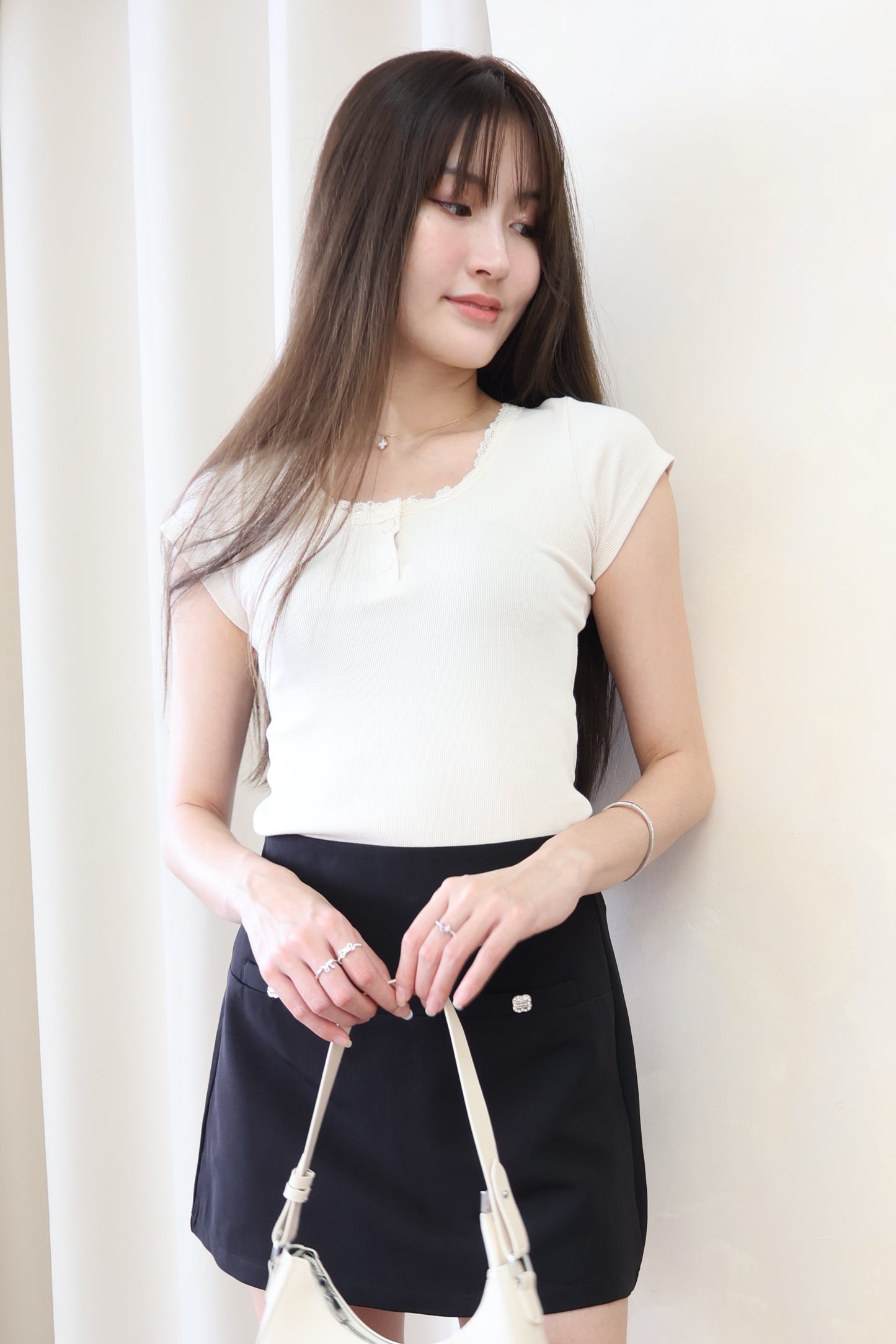 *Star Buy* Aelyn Lace Button Rib Tee In Cream