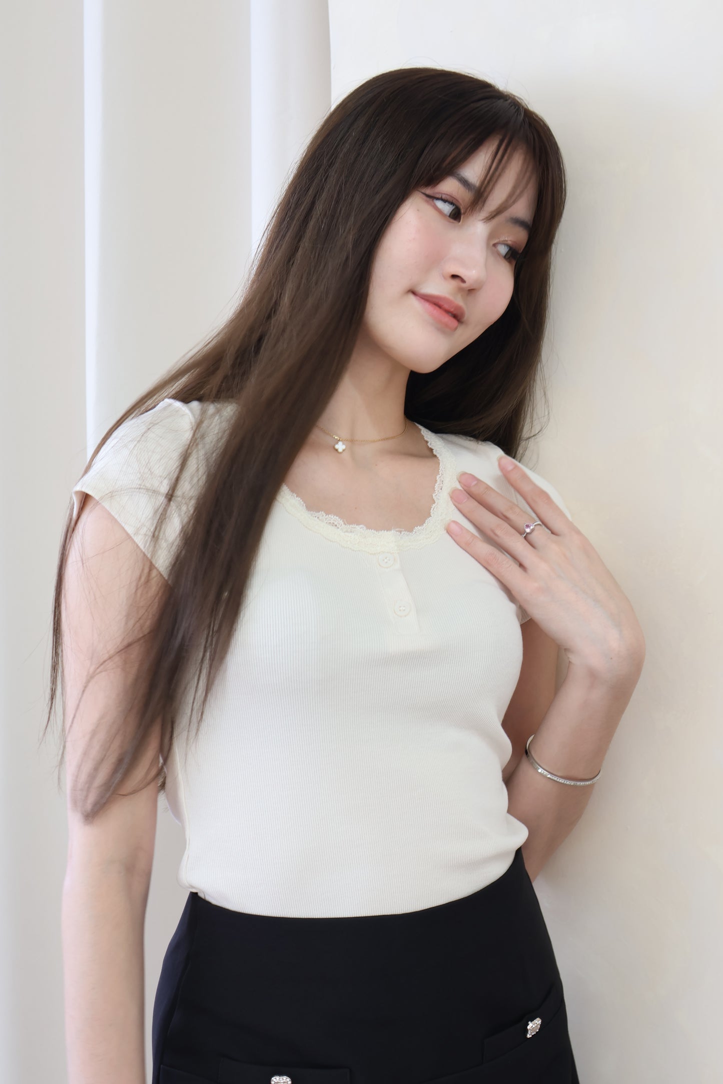 *Star Buy* Aelyn Lace Button Rib Tee In Cream