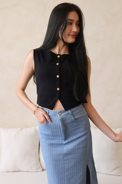 Roses Gold Button Top In Black