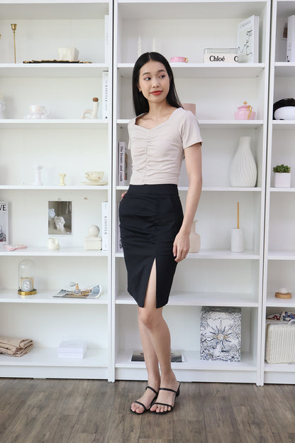 Elise Ruched Basic Top in Taupe