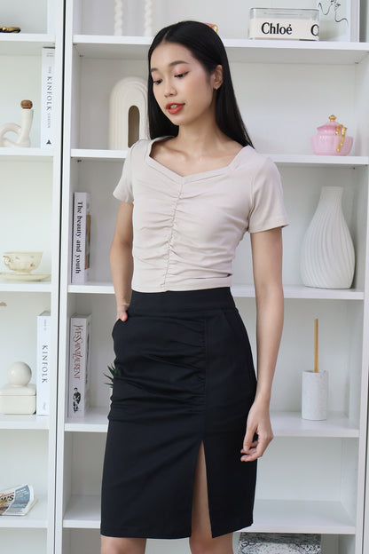 Elise Ruched Basic Top in Taupe