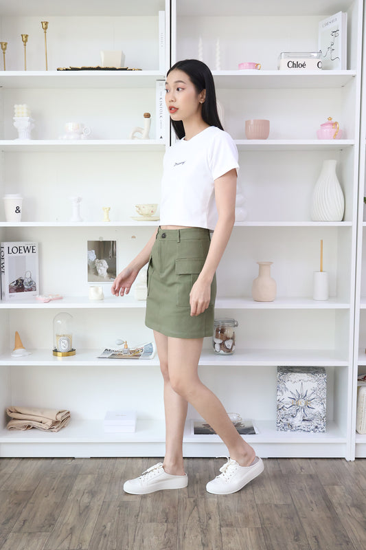 AVERYDAY Biscotti Cargo Skorts in Army