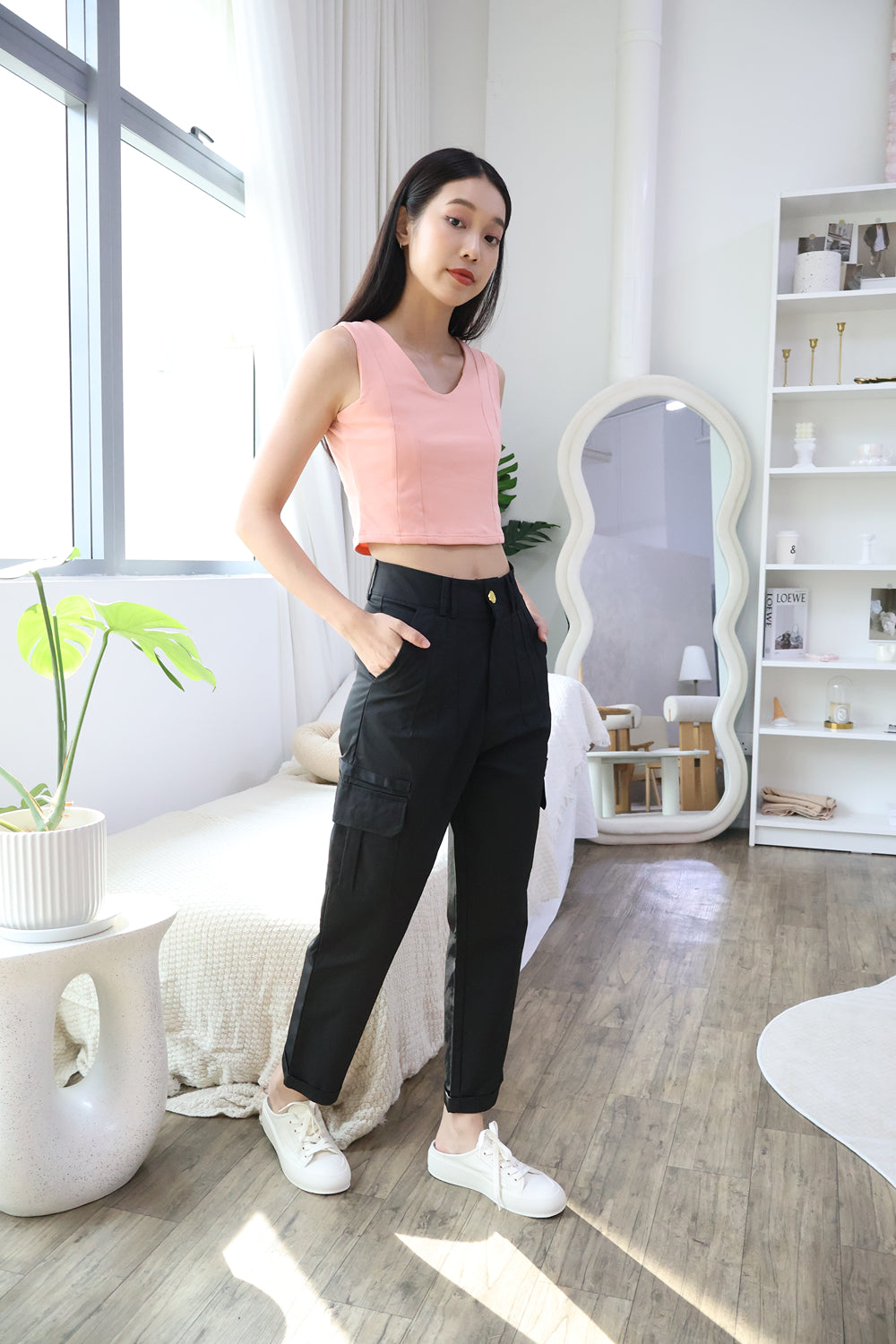 AVERYDAY Ferlice Basic Crop Top in Blush