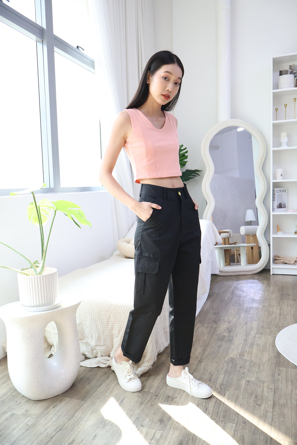 AVERYDAY Ferlice Basic Crop Top in Blush