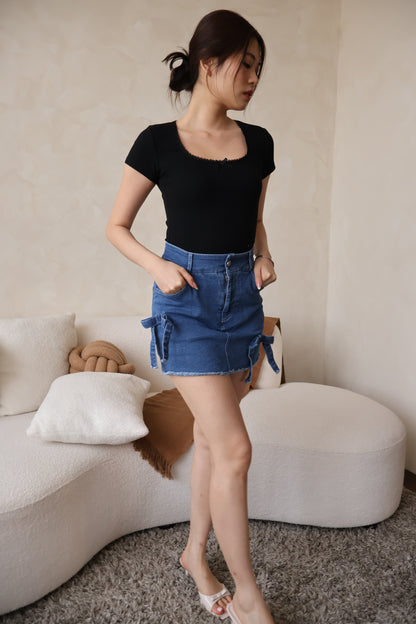 Evie Ribbon Ribbed Top In Black