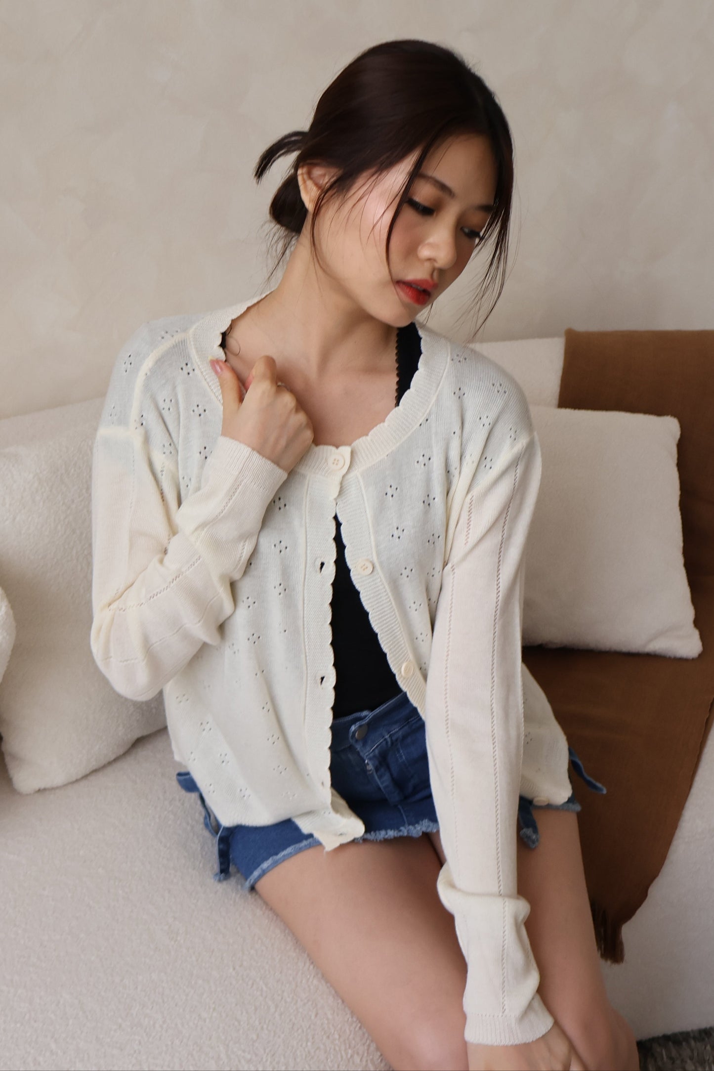 Alice Scallop Trim Knit Cardigan In Cream