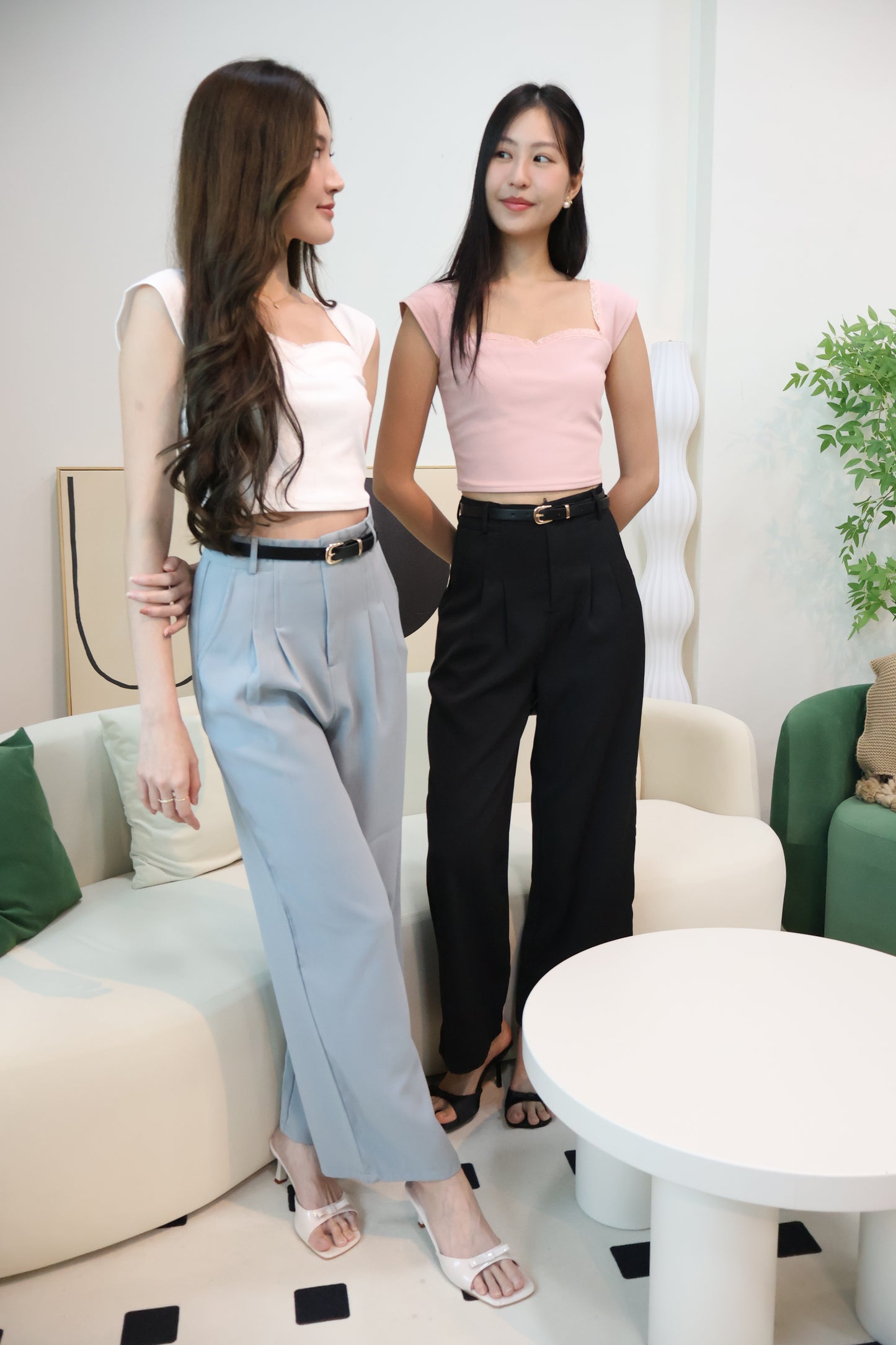 Kendall Belted High Waist Trousers In Blue