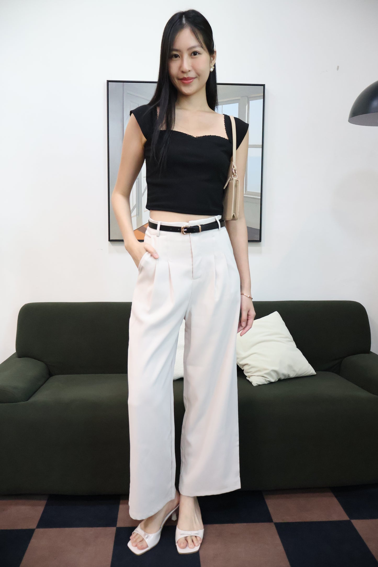 Amelia Sweetheart Neckline Top In Black