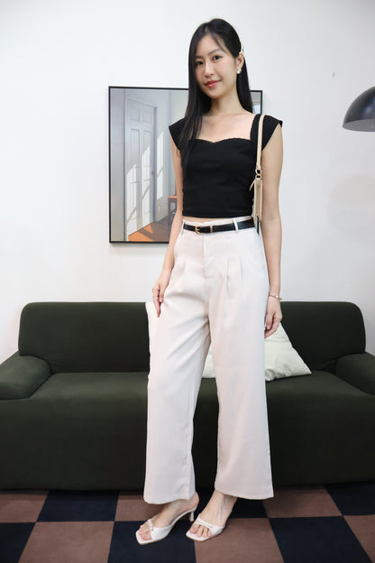 Amelia Sweetheart Neckline Top In Black