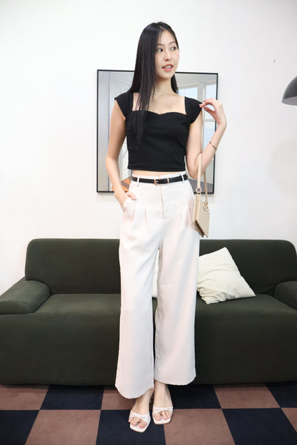 Amelia Sweetheart Neckline Top In Black