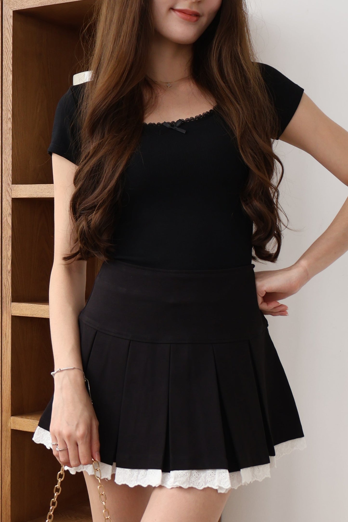 Evie Ribbon Ribbed Top In Black