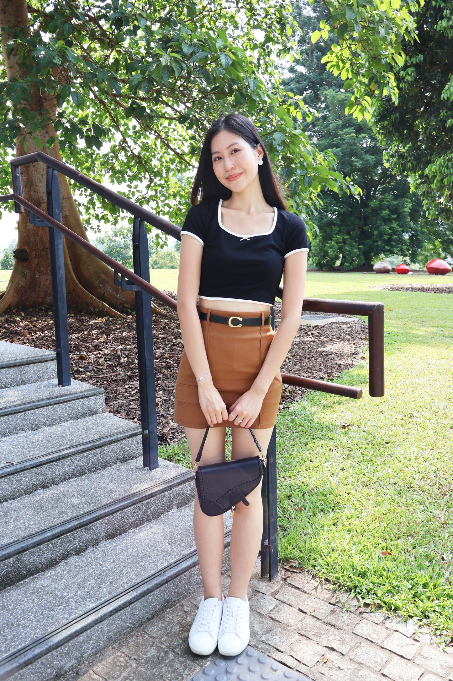 Zoe Fitted Skorts With Belt In Brown
