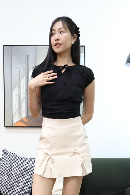 Connie Ribbon Tie Sleeve Top In Black