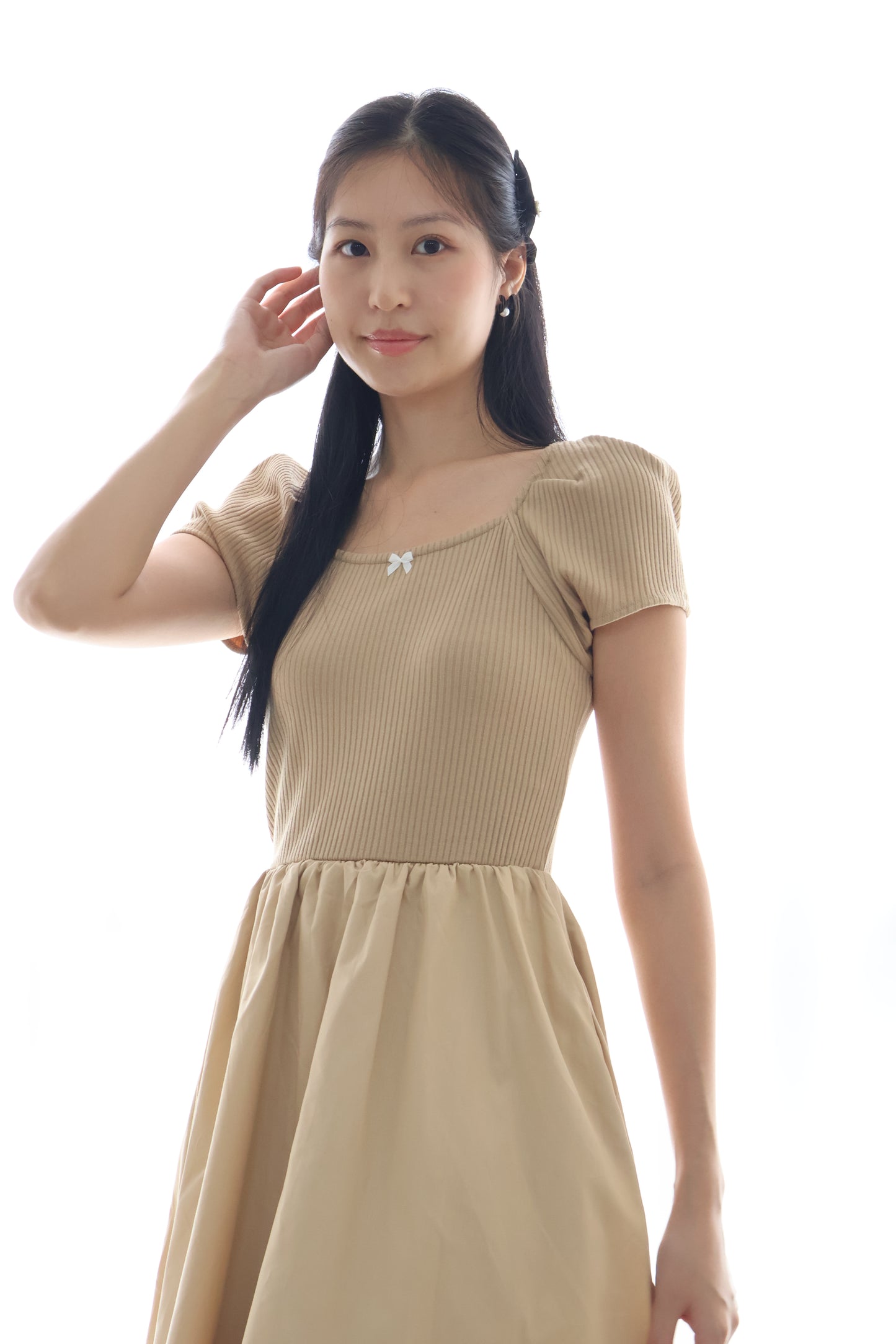 Leticia Babydoll Midi Dress in Wheat