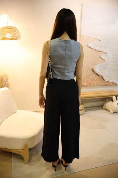 Jill Denim Gold Button Vest Top In Light Wash