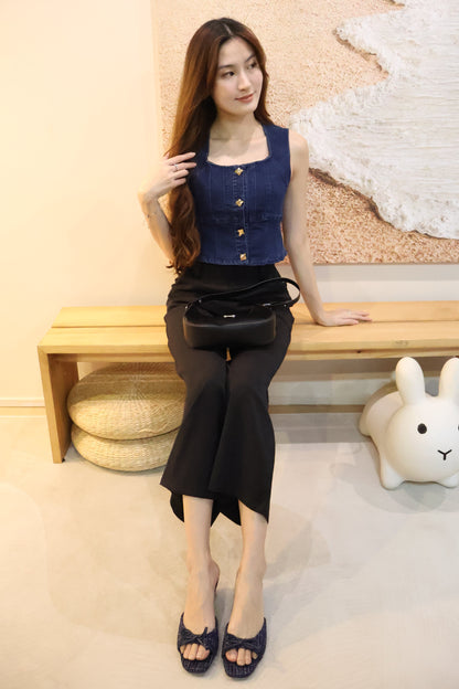 Jill Denim Gold Button Vest Top In Dark Wash